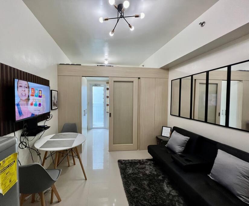 Jazz Residences - 1 Bedroom With Balcony - Cable, Wifi & Netflix Manila Exterior foto